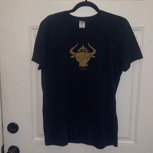 Gildan bull t-shirt with Spanish writing